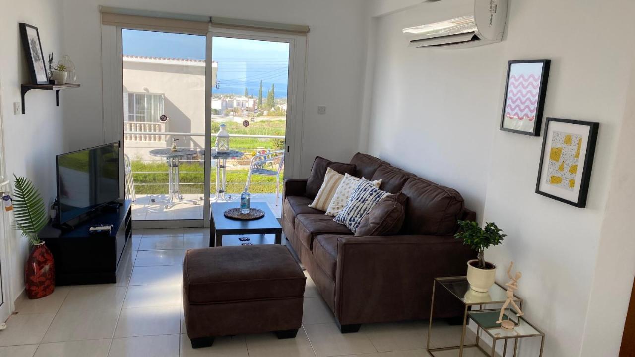Roof Terrace & Sea View Entire Apartment Peyia Dış mekan fotoğraf
