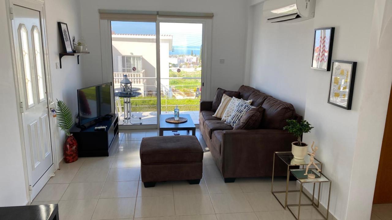 Roof Terrace & Sea View Entire Apartment Peyia Dış mekan fotoğraf